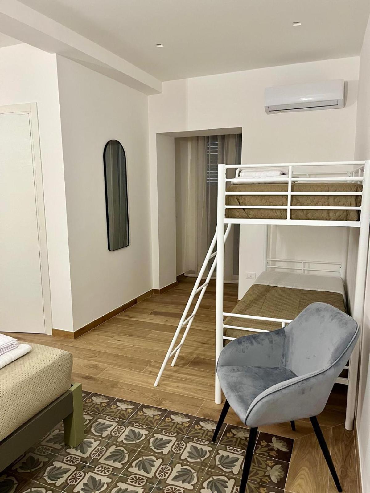Al Duomo Suites Монреале Экстерьер фото